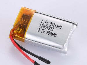 LP651523 3.7V 200MAH Prismatic Polymer Li-ion Rechargeable Cell Kombinasi sempurna dari bentuk dan fungsi Ukuran kecil